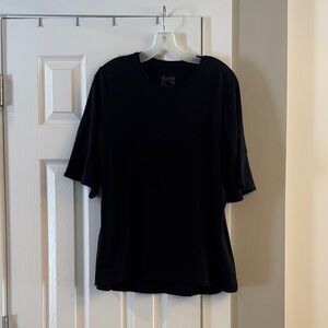 D & Co Elegant Black Tee XL